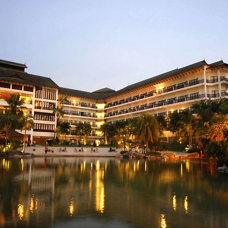 Mines Beach Resort Hotel Seri Kembangan Eksteriør billede