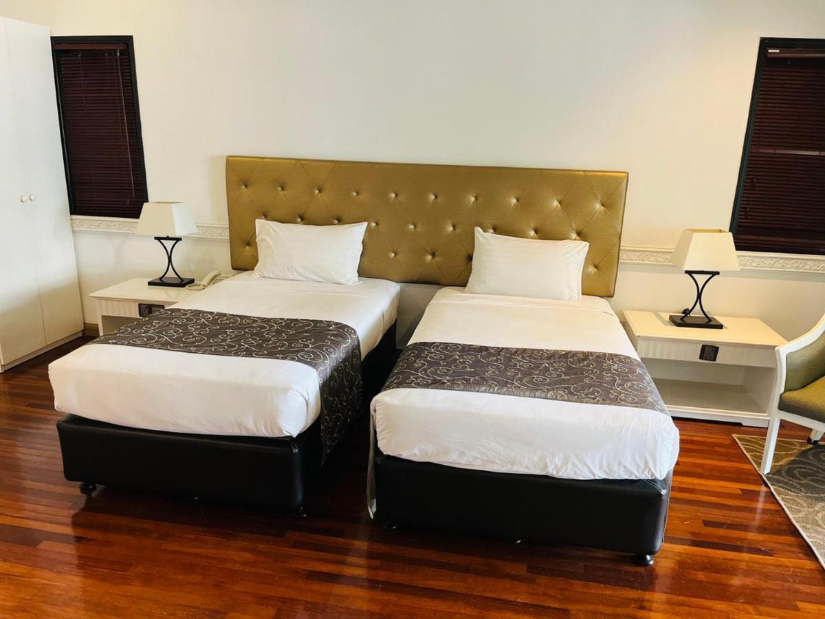 Mines Beach Resort Hotel Seri Kembangan Eksteriør billede