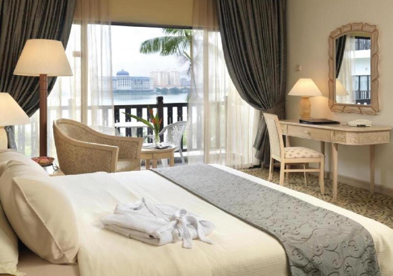 Mines Beach Resort Hotel Seri Kembangan Eksteriør billede