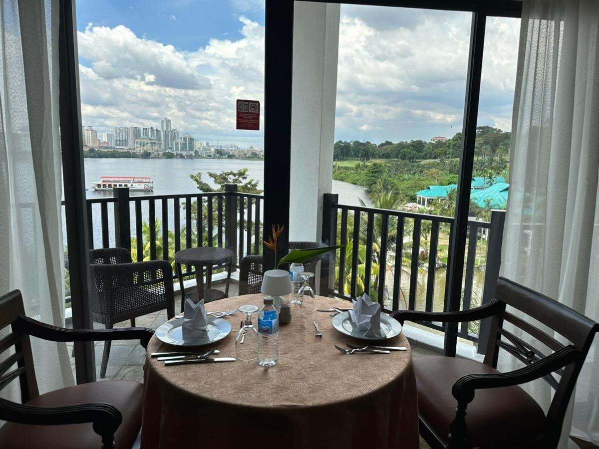 Mines Beach Resort Hotel Seri Kembangan Eksteriør billede
